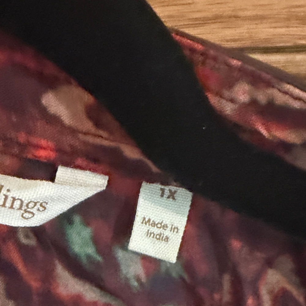 Soft Surroundings Long batik Coatigan in Burgundy Red / brown and rust - Picture 3 of 10